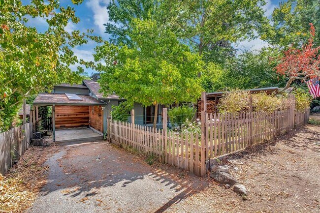 Foto del edificio - 12740 Boulder St