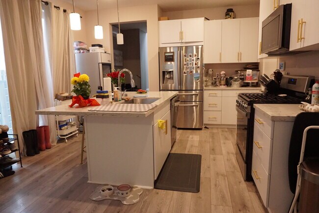 Foto del edificio - 2660 3rd St