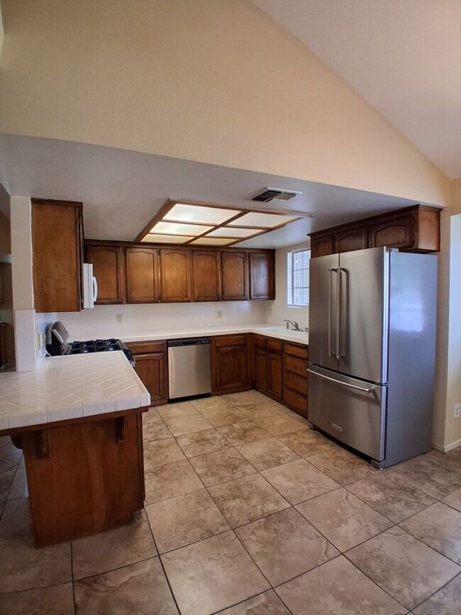 Foto del edificio - Charming Well-Maintained 3-Bed Fresno House!