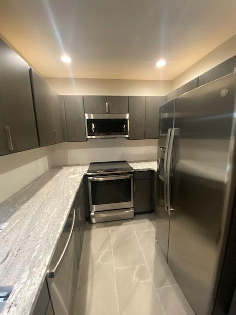 Foto del edificio - 5729 Hampshire Ln
