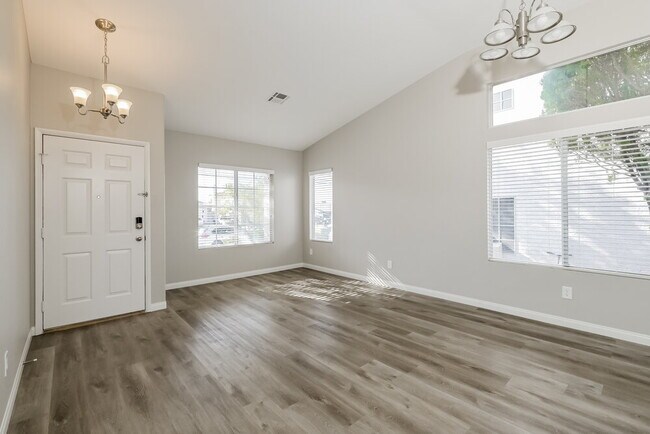 Foto del edificio - 725 Arrowhead Trail