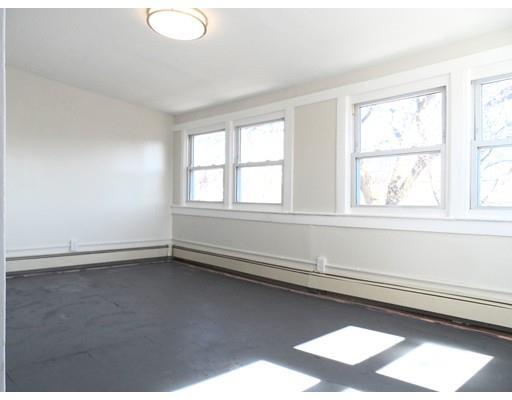 Building Photo - 17 Sewall St