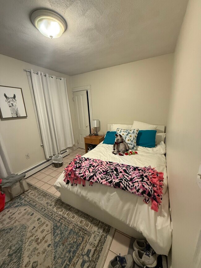 Foto del edificio - 148 Hillside St