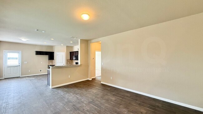 Foto del edificio - 15001 Jolynn St