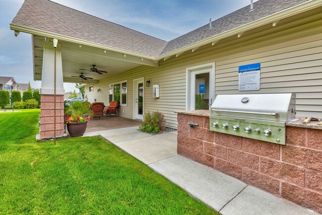 Building Photo - Carrington Place