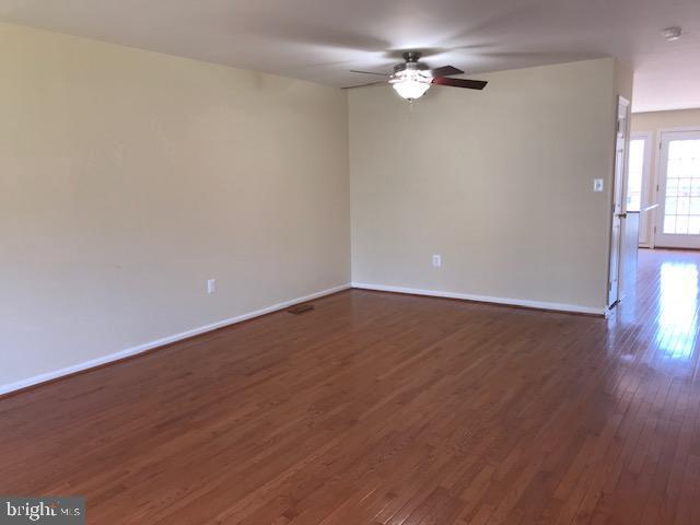 Foto del edificio - 103 Stoney Brook Ct