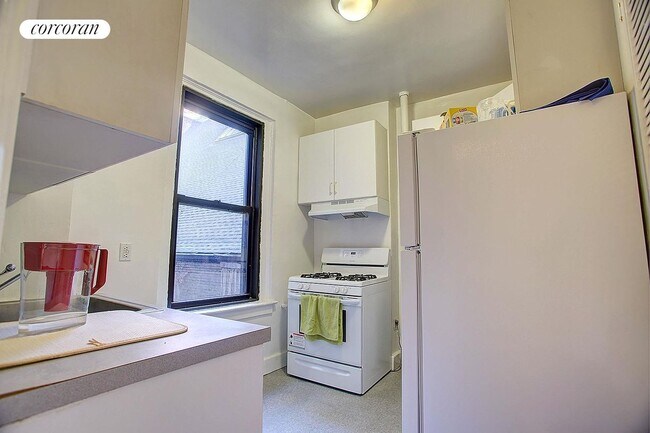 Foto del edificio - 158 W 81st St