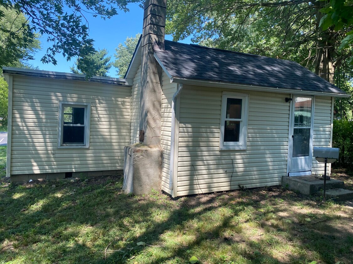 Primary Photo - 14 Willow St