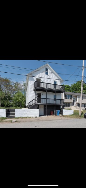 Foto del edificio - 113 Carlton St