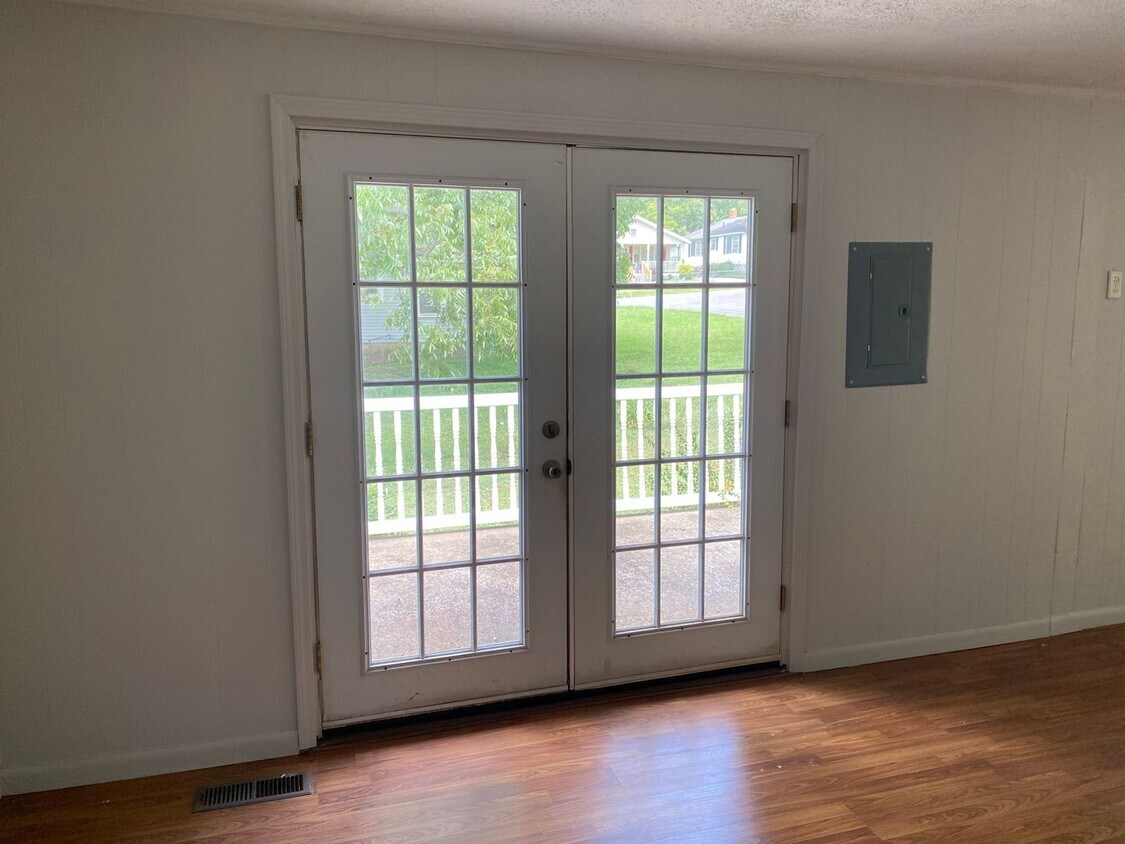 Foto principal - 505 Howard Pl