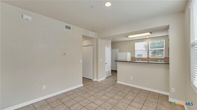 Building Photo - 334 Newberry Tr