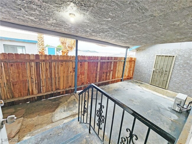 Foto del edificio - 2220 W Bell Vista Ave