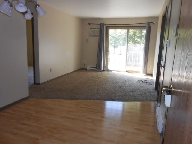 Building Photo - 3637 N 20th Pl