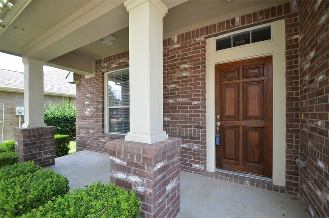 Foto del edificio - 23207 Dewflower Dr