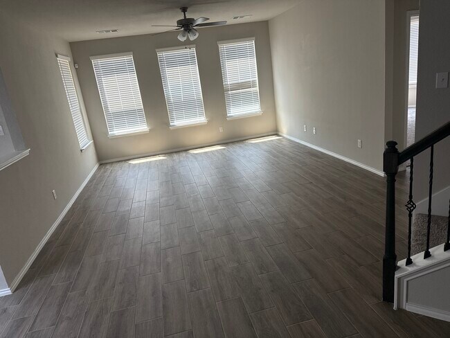 Building Photo - 2956 Plumbago Dr