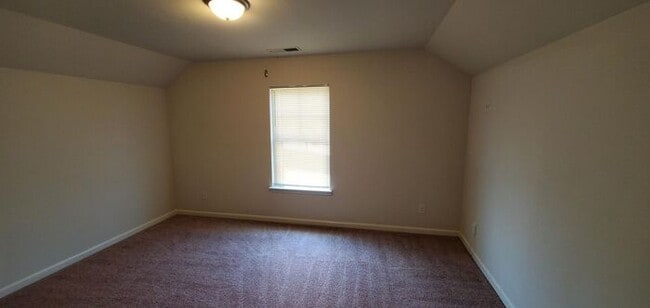 Foto del edificio - 2482 Overlook Ave