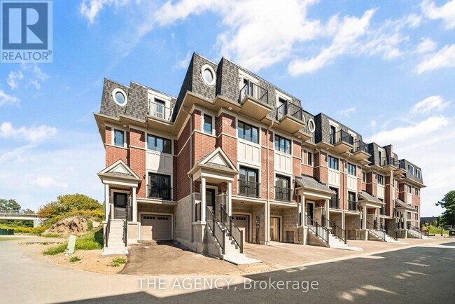 Building Photo - 14-14 Marret Ln