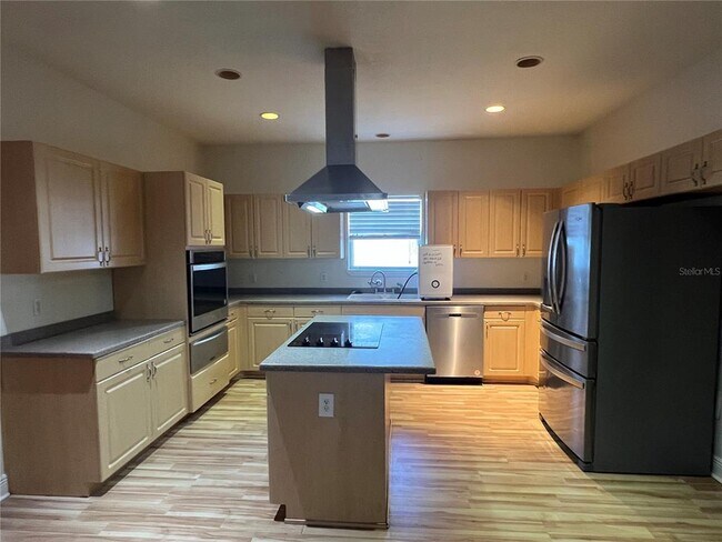 Building Photo - 6443 Ashville Dr