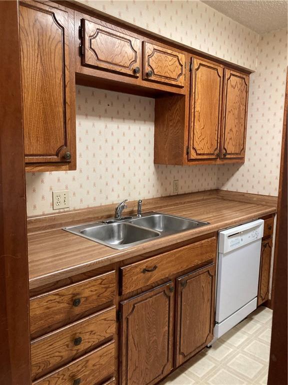 Foto del edificio - 420 S Holly St