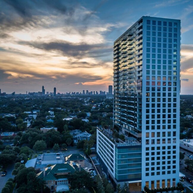 Building Photo - Bright One Bedroom Apartment: Sunlit City ...
