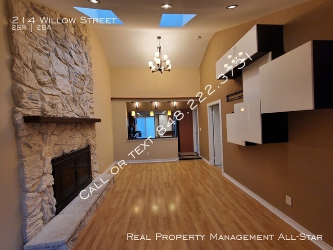Foto del edificio - 214 Willow St