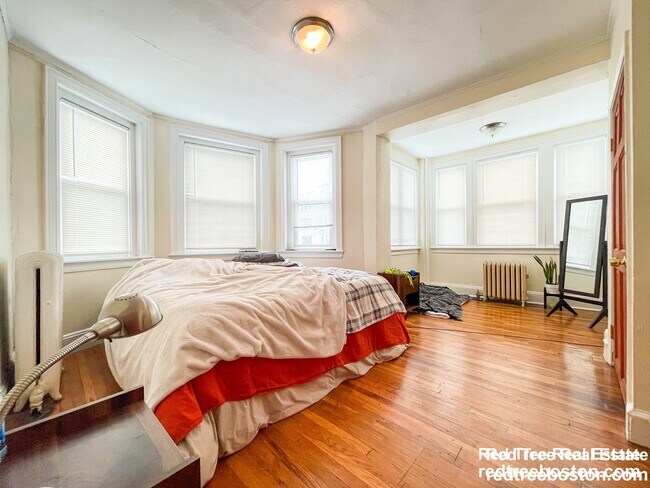 Foto del edificio - 248 Kelton St