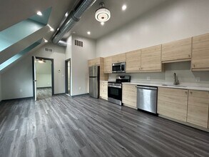 Building Photo - 50 E Utica St