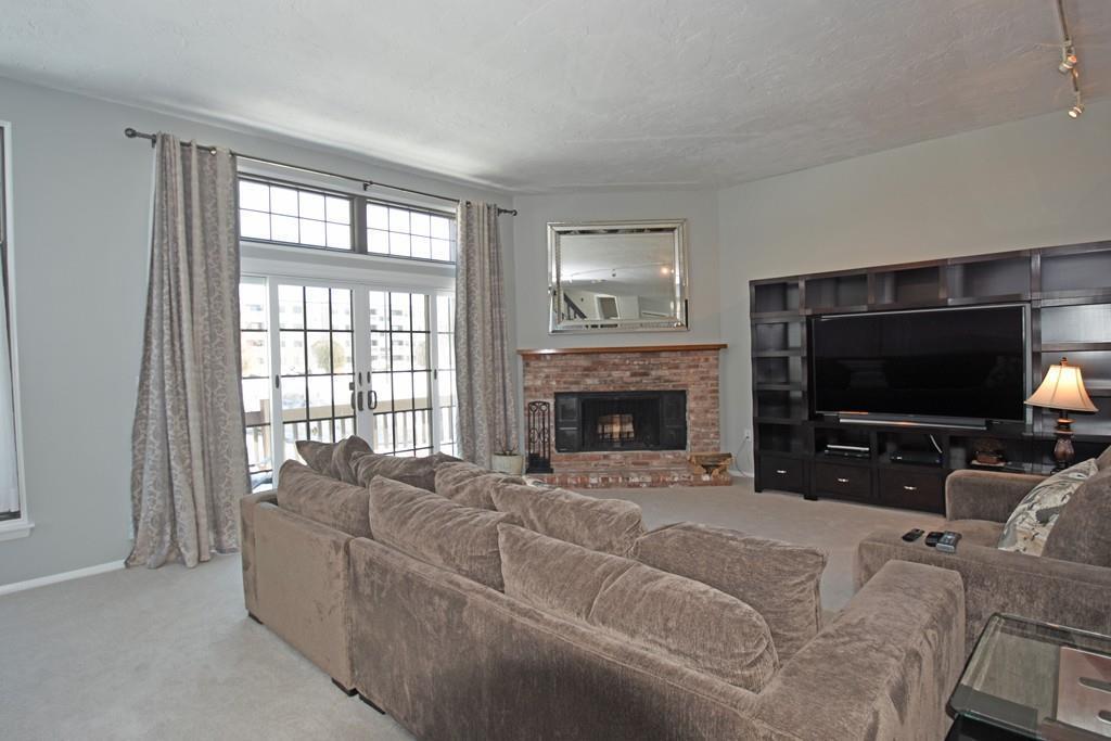 Primary Photo - 255 North Rd