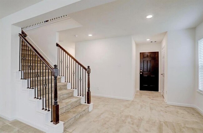 Building Photo - 2507 Winding Hawthorn Ct.