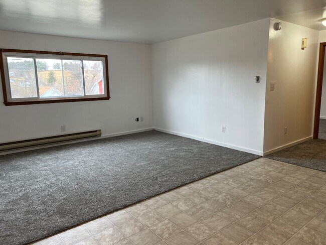 Living Room - 309 W Main St