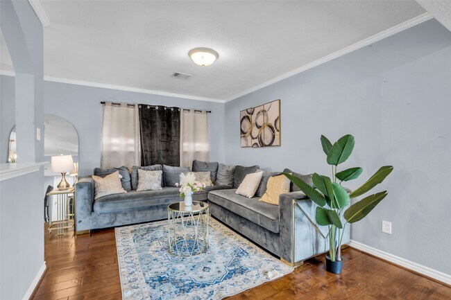 Building Photo - 10730 Filey Ln