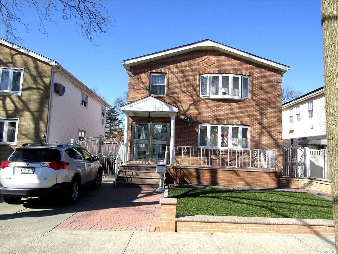 Primary Photo - 83-18 241st St