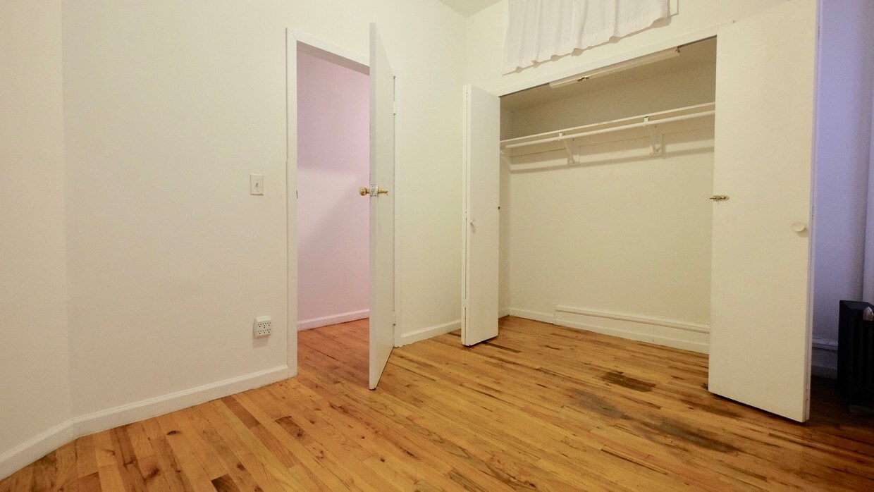 Foto principal - 1898 7th Ave