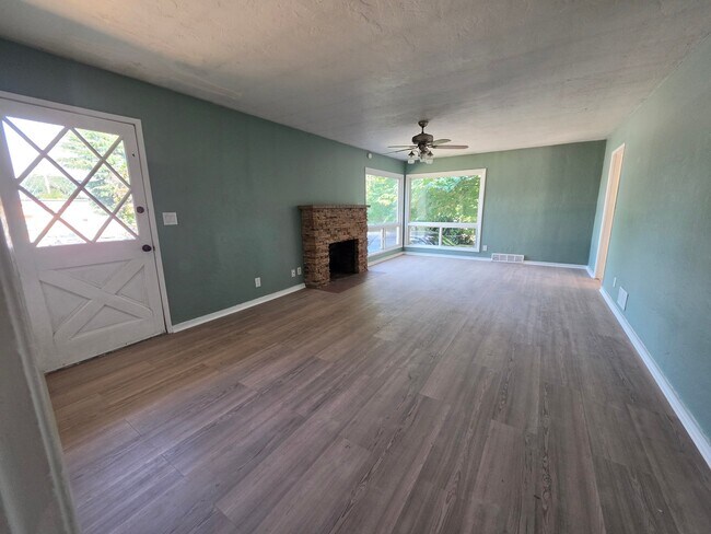 Foto del edificio - 1420 Madrona Ave SE