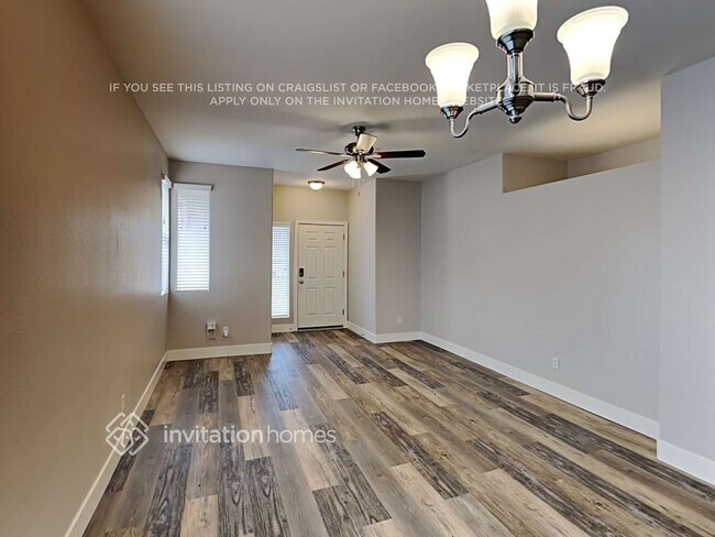 Building Photo - 9164 Briarthorne St
