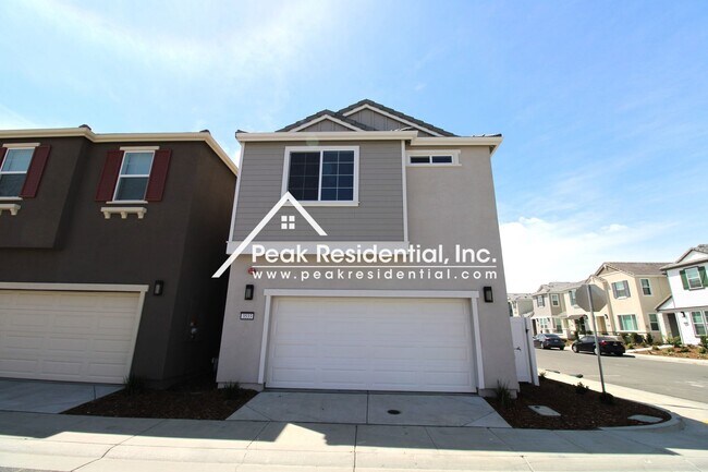 Foto del edificio - Brand New 3bd/2.5ba West Sacramento Home with 2 Car Garage!