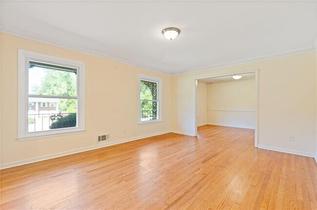 Building Photo - 3269 Pamlico Dr SW