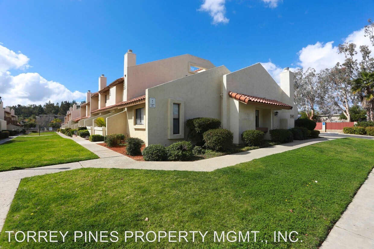 Foto principal - 1141 N Escondido Blvd