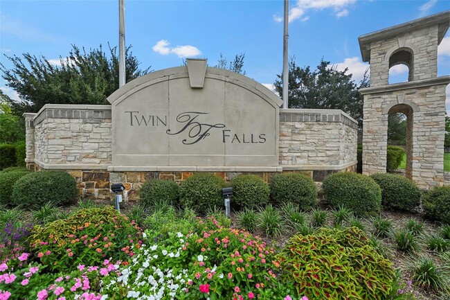 Foto del edificio - 18702 Richland Falls Ln