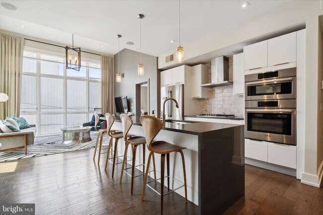 Photo - 620 N 3rd St Apartment