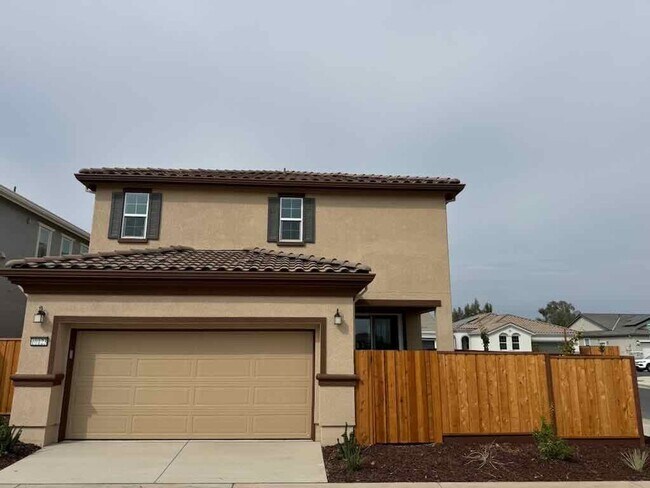 Foto del edificio - Brand New Home in Elk Grove. 4 Bed/3Bath