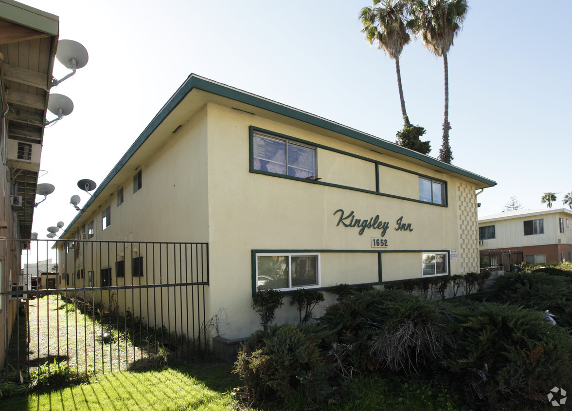 Building Photo - 1652 Kingsley Ave