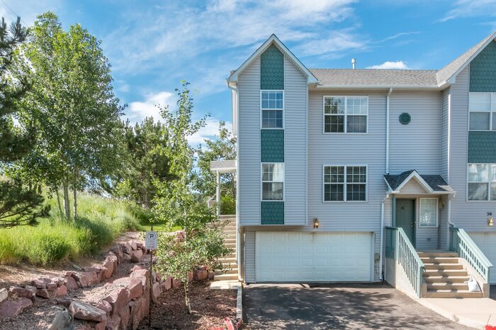 Primary Photo - 56 Vale Cir