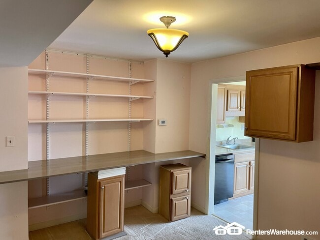 Foto del edificio - 9923 Valley Park Dr