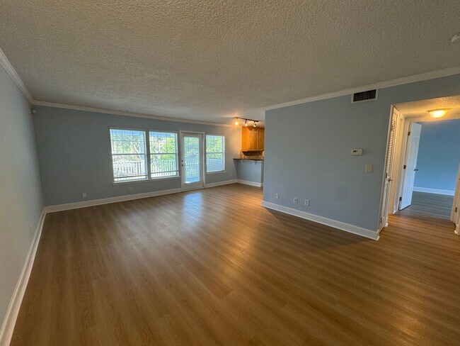 Building Photo - Move In Special! Coastal Creek Upstairs 2/...