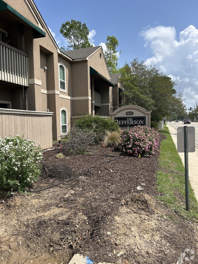 Building Photo - 8155 Jefferson Hwy
