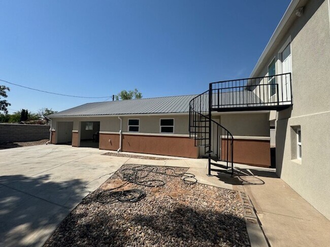 Building Photo - BRAND NEW!!  Utilities included**