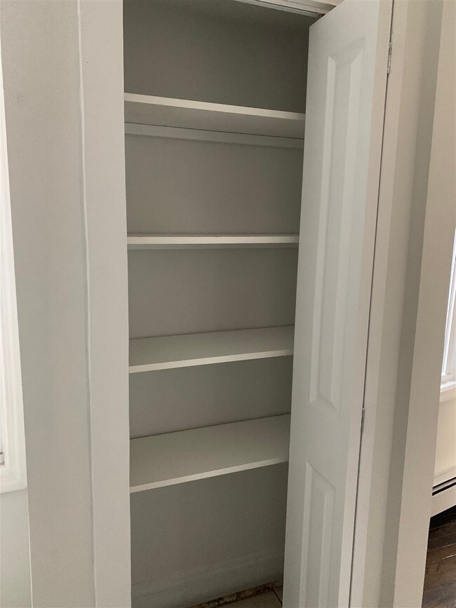 Foto del edificio - 229 Ave E