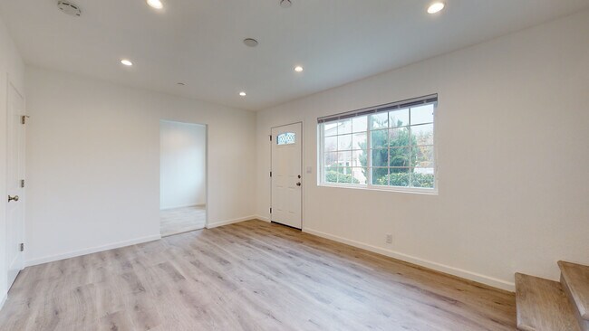 Foto del edificio - 1006 Tilton Ave