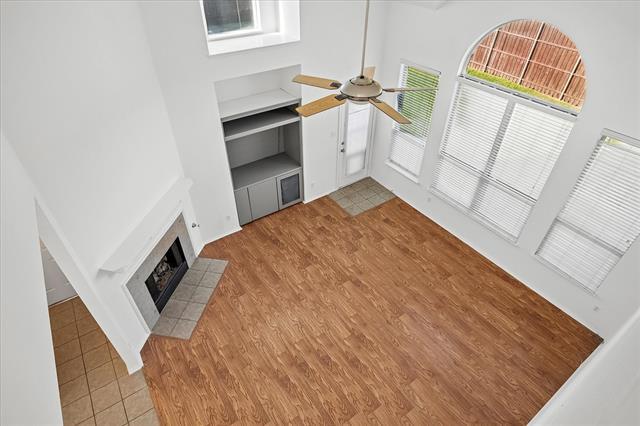 Foto del edificio - 4401 Caledonia Creek Ln